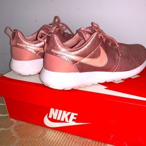 Rose Gold Nike Tennis
